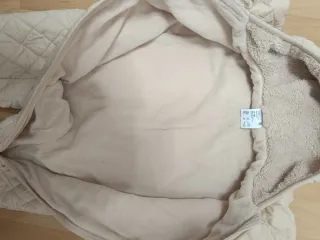 Buzo UNIQLO BABY 12/18 meses