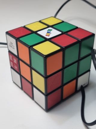 Radio Despertador Cubo Rubik