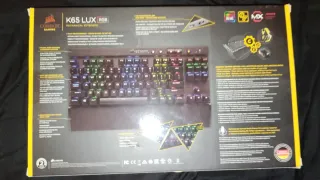Corsair K65 LUX RGB Teclado Mecánico
