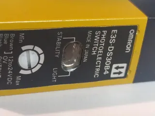 Fotocélula OMRON E3S-DS30B4