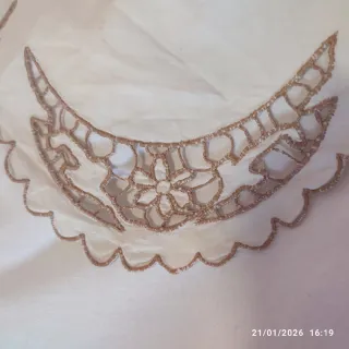 Mantel individual bordado