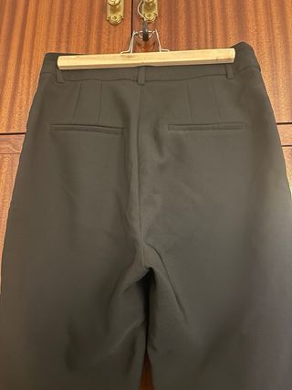 Pantalón negro elegante