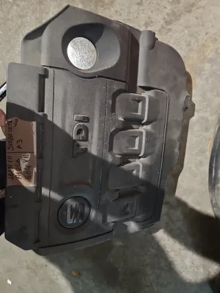 Tapa motor TDI 04L103954 Audi VW Seat