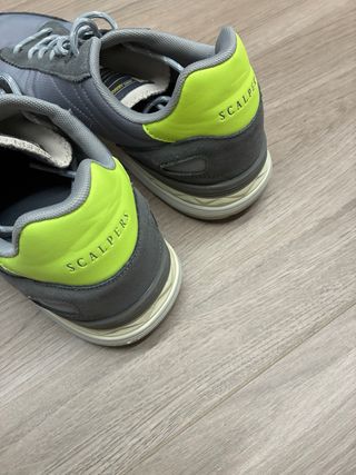 Zapatillas Scalpers Grises y Amarillas