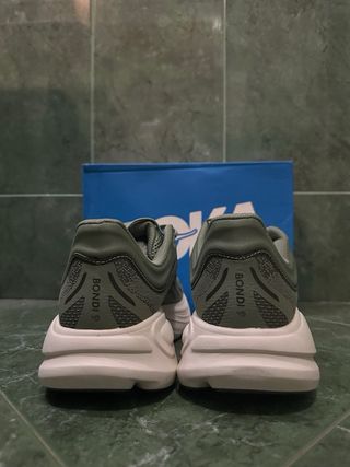Zapatillas Hoka Bondi 9 running Caqui
