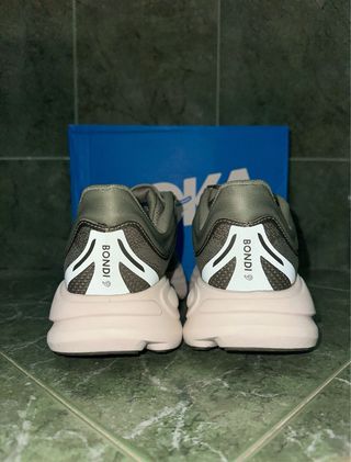 Zapatillas Hoka Bondi 9 running Caqui