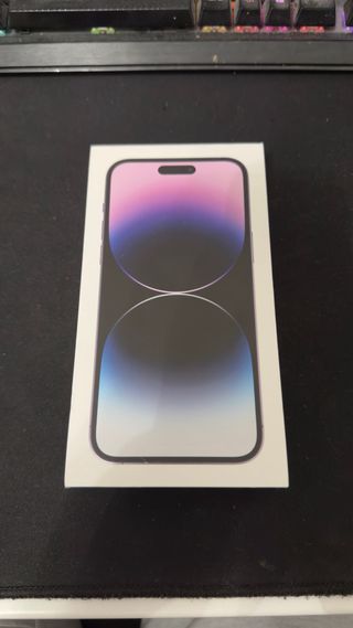 Caja iPhone 14 Pro Max Morado