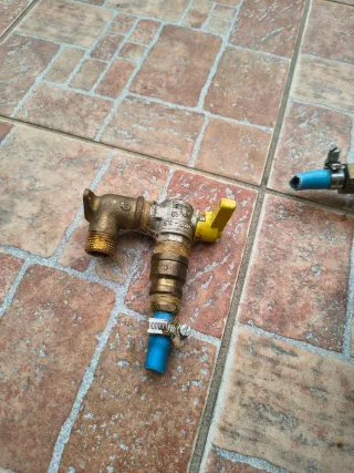 Tubi e raccordi per gas