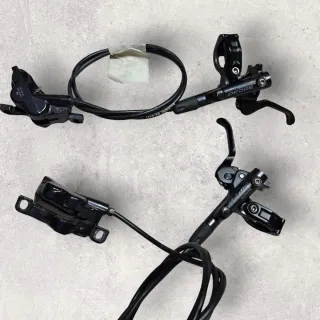 Shimano Deore 6120 4 pistones