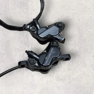 Shimano Deore 6120 4 pistones