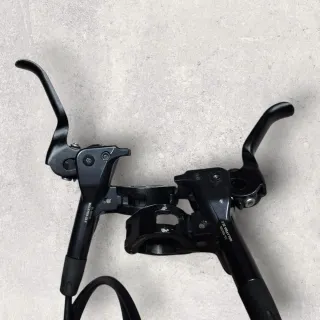 Shimano Deore 6120 4 pistones