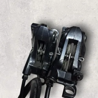 Shimano Deore 6120 4 pistones