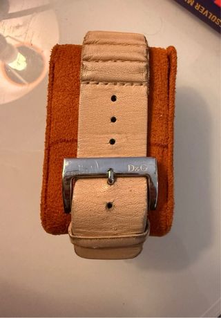 Reloj Dolce & Gabbana Rosa y Plateado