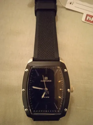 Orologio Naviforce in acciaio inossidabile da donna