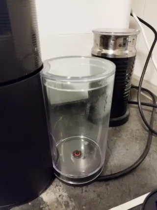 Cafetera Nespresso Vertuo Pop + Aeroccino 3