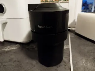 Cafetera Nespresso Vertuo Pop + Aeroccino 3
