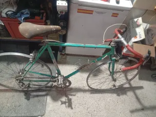 Bicicleta Clásica Verde (Para restaurar)
