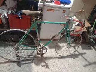 Bicicleta Clásica Verde (Para restaurar)