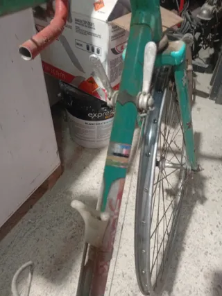 Bicicleta Clásica Verde (Para restaurar)