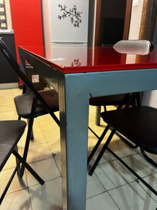 Mesa Cocina Ikea Cristal Rojo y Metal 110 largo 75