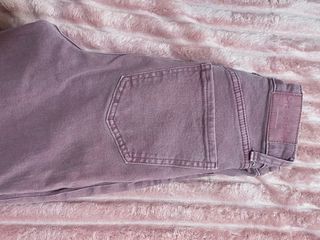 Vaqueros Bershka rosas talla S