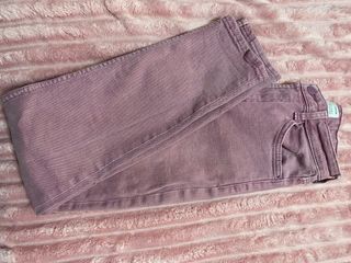 Vaqueros Bershka rosas talla S