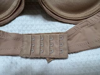 Sujetador Tezenis Beige con relleno.