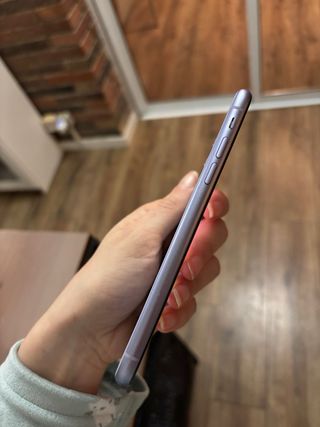 iPhone 11 64GB malva