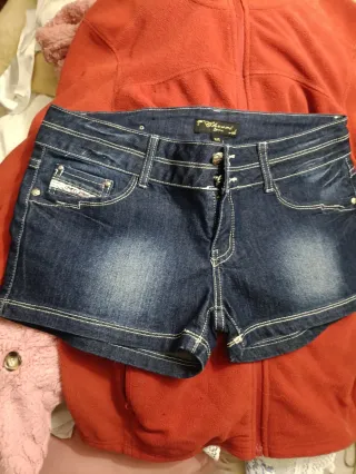 Pantalón corto vaquero azul