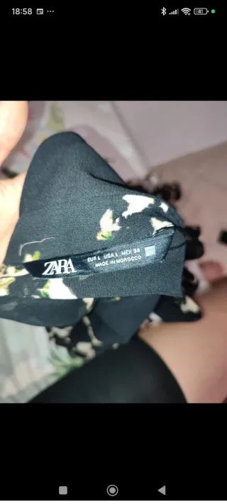 Blusa Zara Beige y Negra