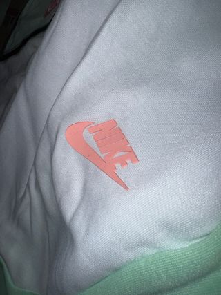 Tuta Nike verde acqua e bianca