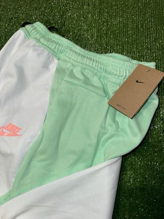 Tuta Nike verde acqua e bianca