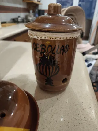 Tarros de cerámica para cocina