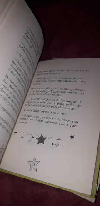 Kika Superbruja, loca por el fútbol (Kika super...