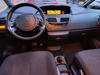 Citroen Grand C4 Picasso 2012