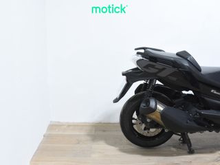 BMW C 400 GT TRIPLE BLACK