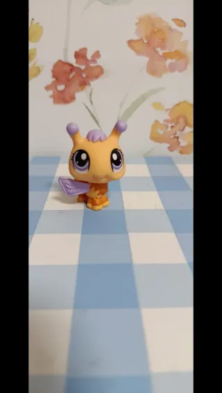 Muñeco Littlest Pet Shop Mariposa Naranja