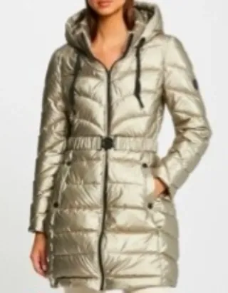 Plumífero Morgan entallado con capucha