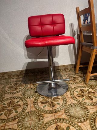 Silla de estudio roja vintage regulable