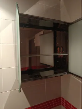 Mueble de baño con espejo