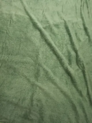 Manta verde de forro polar