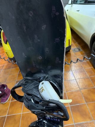 Tabla Burton con fijaciones