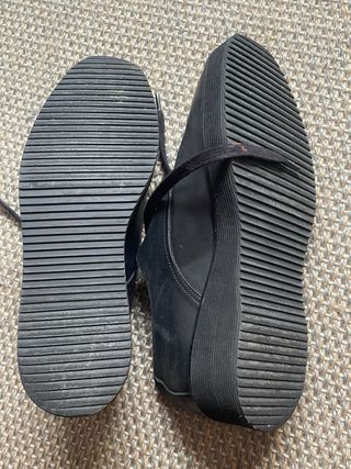 Zapatos negros de mujer