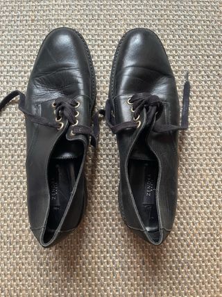 Zapatos negros de mujer