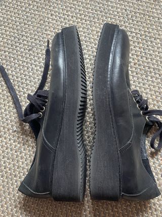 Zapatos negros de mujer