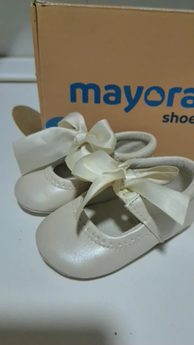 Merceditas Mayoral bebé talla 18