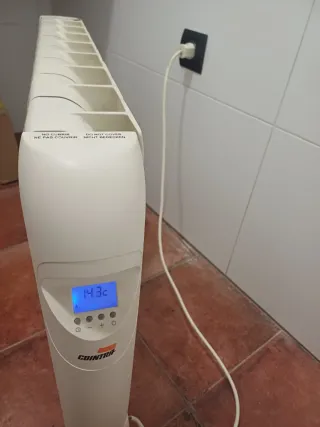 2 Radiadores eléctricos blancos de energía azul
