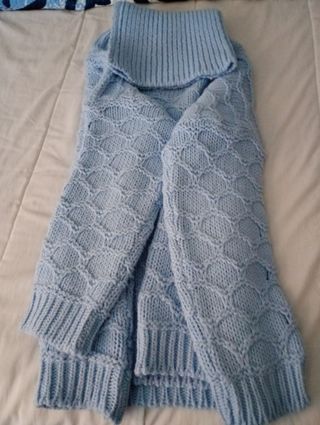 Jersey cuello alto vuelto azul