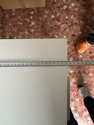 Escritorio blanco y madera