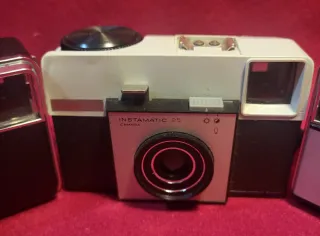 Set di tre fotocamere Kodak Instamatic